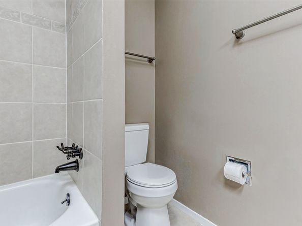 13060 Trail Hollow Drive 3060, Houston TX 77079