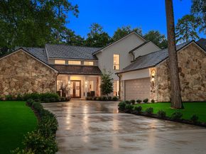 9 Paintedcup Court, The Woodlands TX 77380