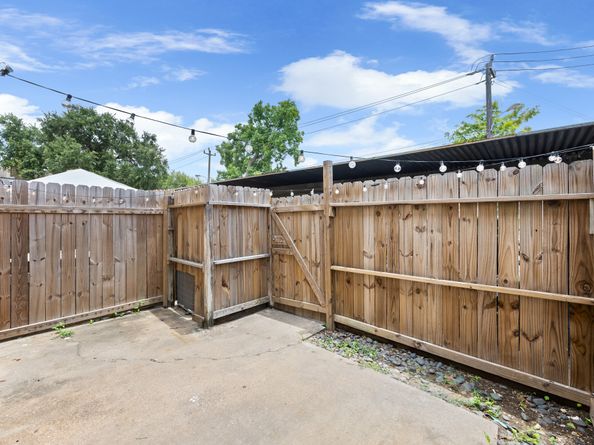 9901 Sharpcrest Street F3, Houston TX 77036