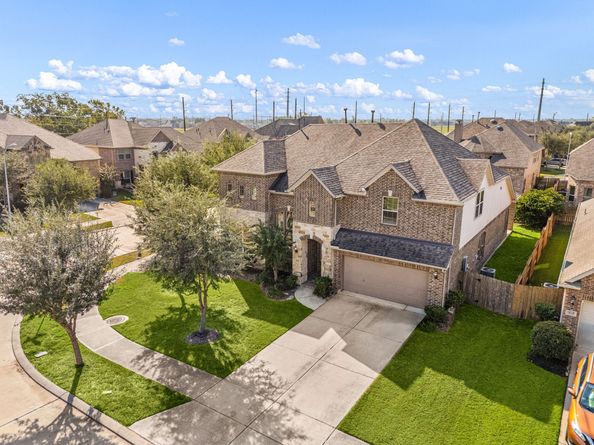 3811 Pearl Pass Lane Lane, Sugar Land TX 77479