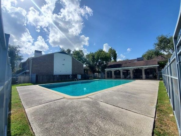 3900 Woodchase Drive 144, Houston TX 77042