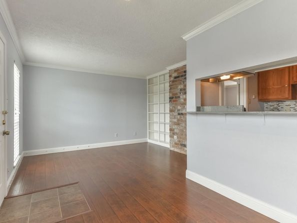 6402 Del Monte Drive 45, Houston TX 77057