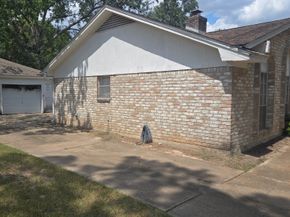 422 Skywood Drive, Houston TX 77090