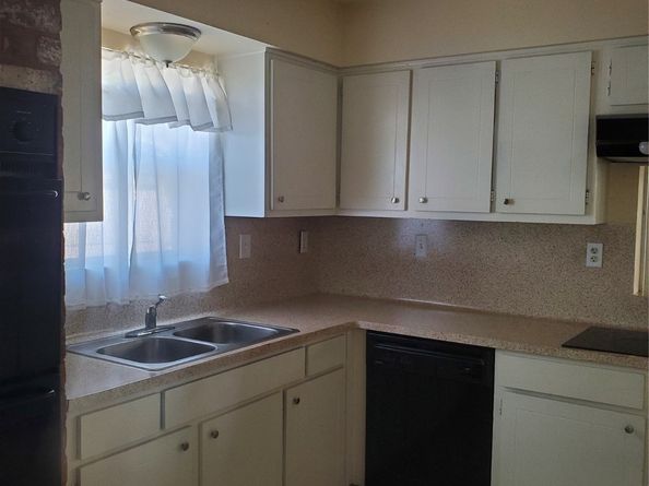 422 Skywood Drive, Houston TX 77090