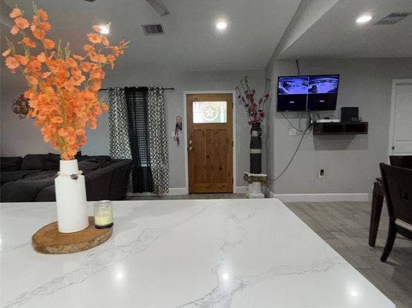 7610 Almeda Genoa Road, Houston TX 77075