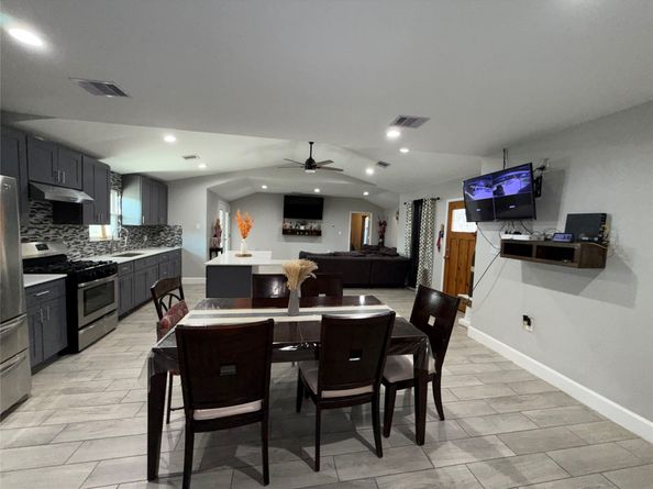 7610 Almeda Genoa Road, Houston TX 77075