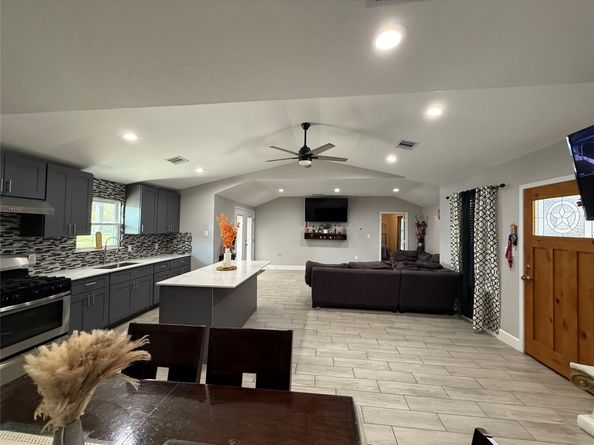 7610 Almeda Genoa Road, Houston TX 77075