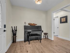 2019 Laurel Springs Lane, Houston TX 77339