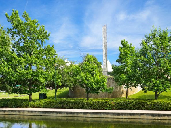 6 Sheltered Arbor Court, The Woodlands TX 77382
