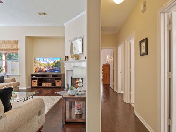 6 Sheltered Arbor Court, The Woodlands TX 77382