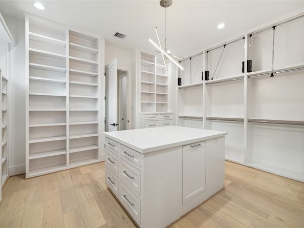 2244 North Boulevard, Houston TX 77098