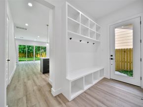 7014 Saint Augustine Street, Houston TX 77021
