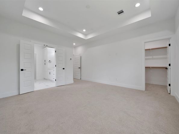 7014 Saint Augustine Street, Houston TX 77021