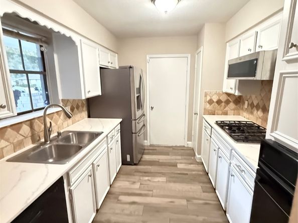 2719 Tinechester Drive, Houston TX 77339