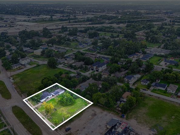 3317 Cavalcade Street, Houston TX 77026