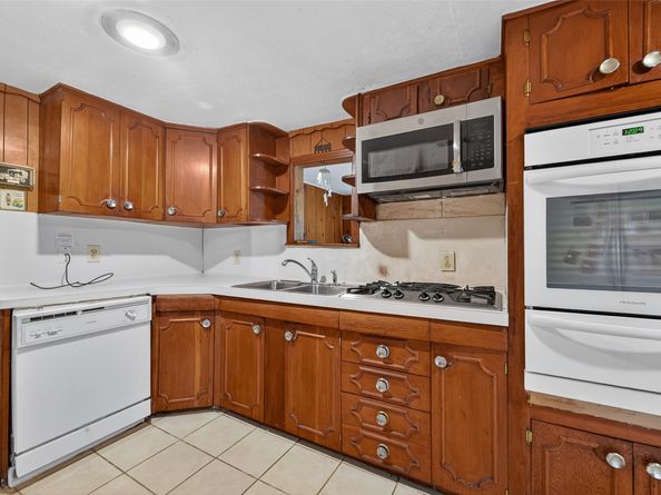3317 Cavalcade Street, Houston TX 77026