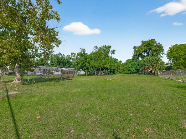3317 Cavalcade Street, Houston TX 77026