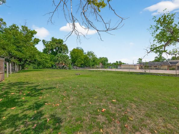 3317 Cavalcade Street, Houston TX 77026