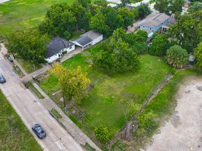 3317 Cavalcade Street, Houston TX 77026