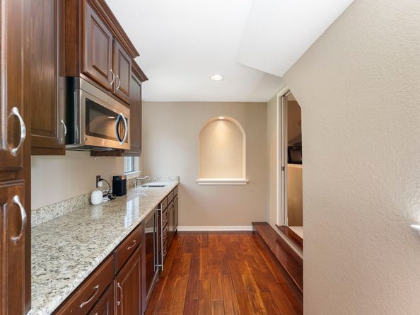 27 Misty Grove Circle, The Woodlands TX 77380