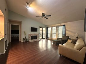 8100 Cambridge Street 32, Houston TX 77054