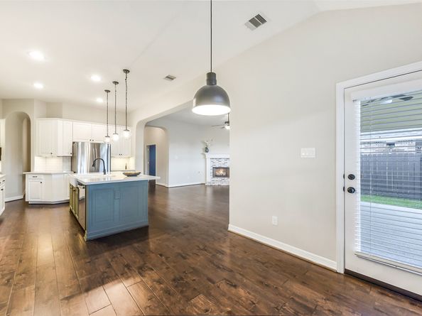 16718 Lake Limestone Lane, Houston TX 77044