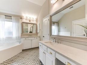 16718 Lake Limestone Lane, Houston TX 77044