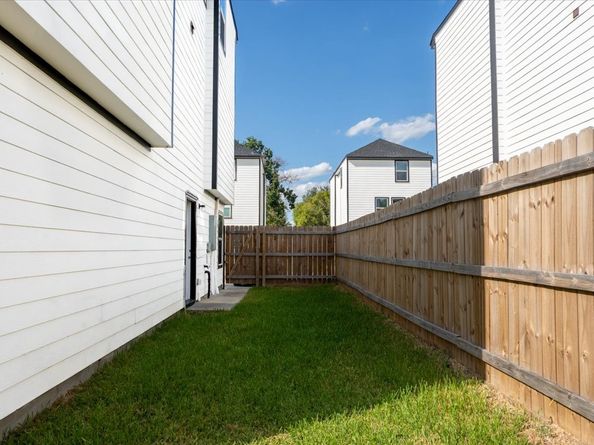 6305 Sandra Street A/B, Houston TX 77028