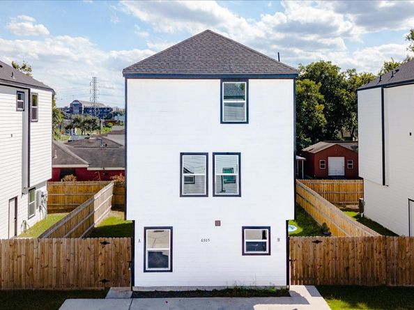 6305 Sandra Street A/B, Houston TX 77028