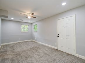 6830 New York Street, Houston TX 77021