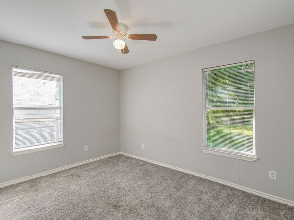 6830 New York Street, Houston TX 77021