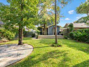 405 Pecore Street, Houston TX 77009