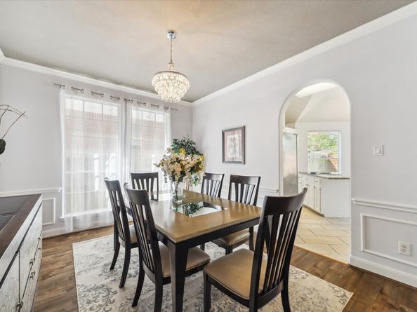 310 Brook Forest Trail, Sugar Land TX 77478