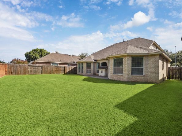 310 Brook Forest Trail, Sugar Land TX 77478