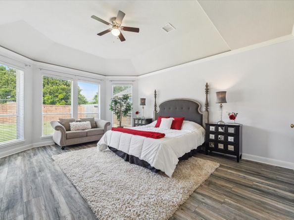 310 Brook Forest Trail, Sugar Land TX 77478