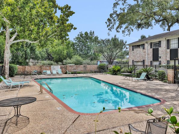7900 Westheimer Road 122, Houston TX 77063