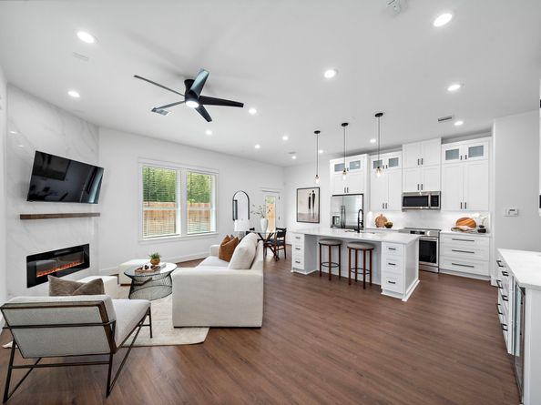1501 De Soto Street 6130, Houston TX 77091
