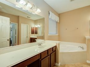 14322 Stonebury Trail Lane, Houston TX 77044