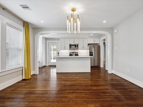 5001 Farmer Street, Houston TX 77020