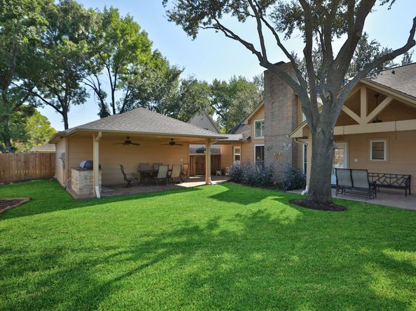 2206 Hickory Lawn Drive, Houston TX 77077
