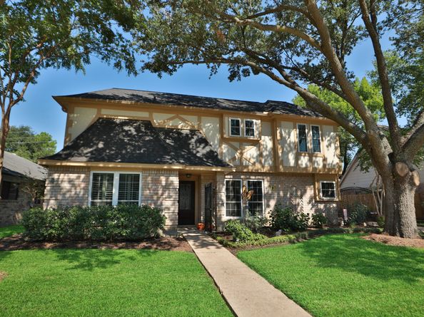 2206 Hickory Lawn Drive, Houston TX 77077