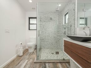 6518 Kury Lane, Houston TX 77008