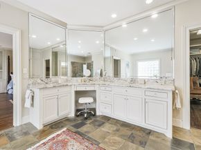 52 Briar Hollow Lane E, Houston TX 77027