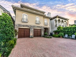 52 Briar Hollow Lane E, Houston TX 77027