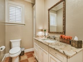 52 Briar Hollow Lane E, Houston TX 77027