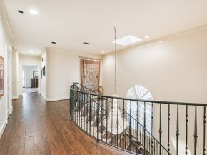 52 Briar Hollow Lane E, Houston TX 77027