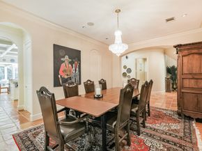 52 Briar Hollow Lane E, Houston TX 77027