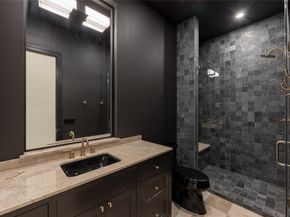 765 Sue Barnett Drive, Houston TX 77018