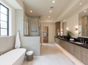 765 Sue Barnett Drive, Houston TX 77018