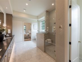 765 Sue Barnett Drive, Houston TX 77018